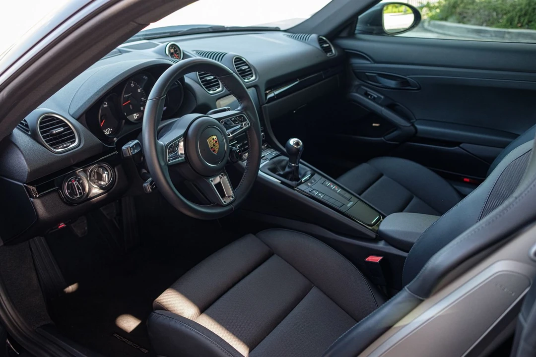 2021 Porsche 718 Cayman T - Image 14 of 25