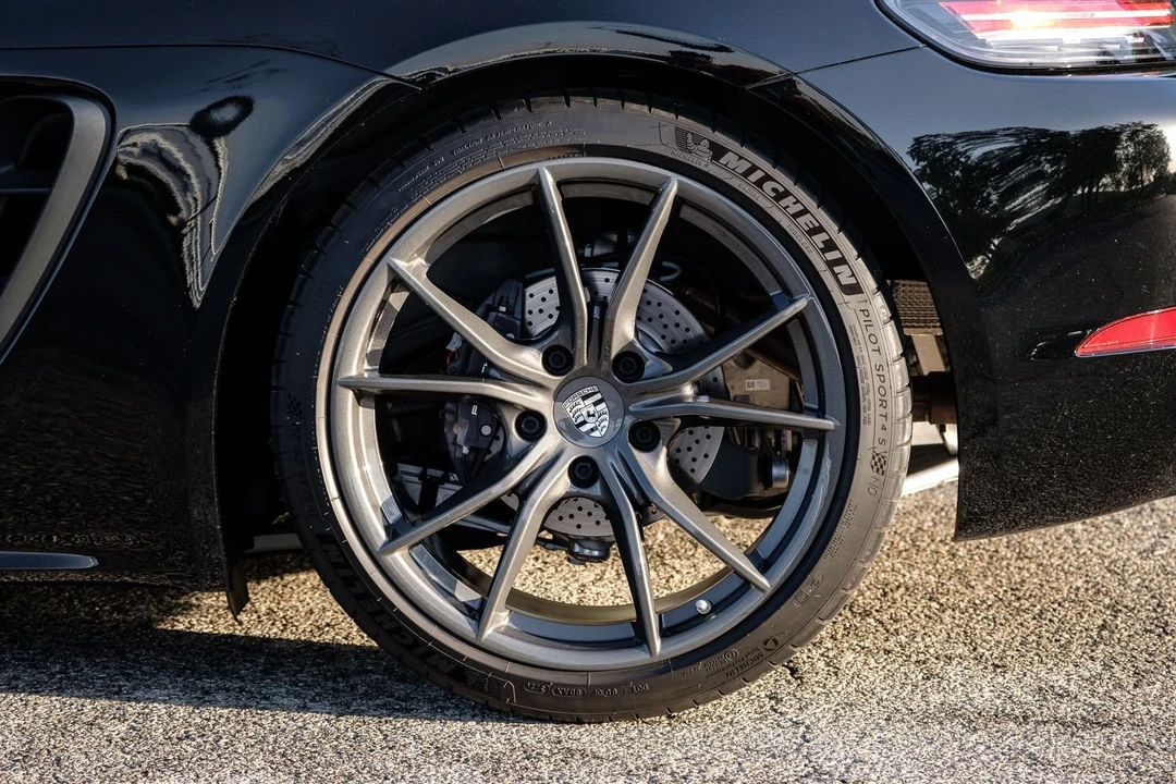 2021 Porsche 718 Cayman T - Image 10 of 25