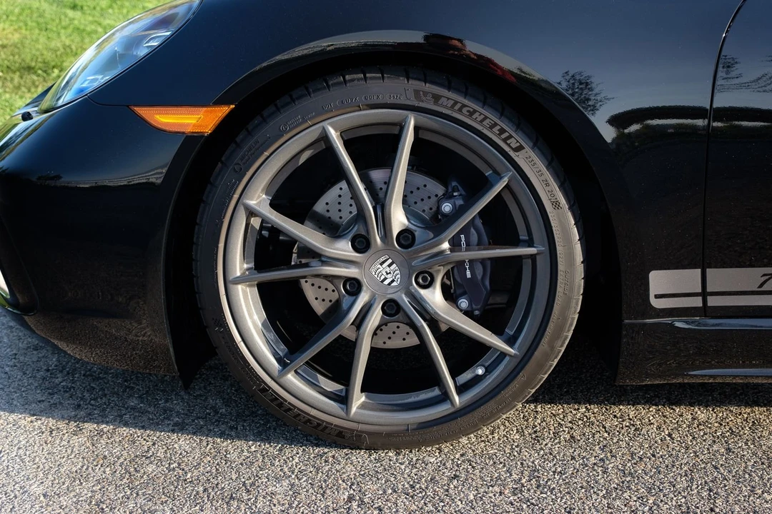 2021 Porsche 718 Cayman T - Image 9 of 25