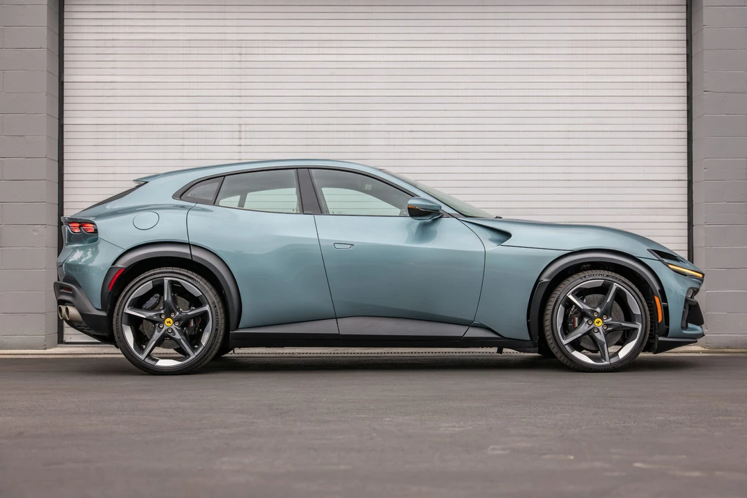 2023 Ferrari Purosangue - Image 3 of 31