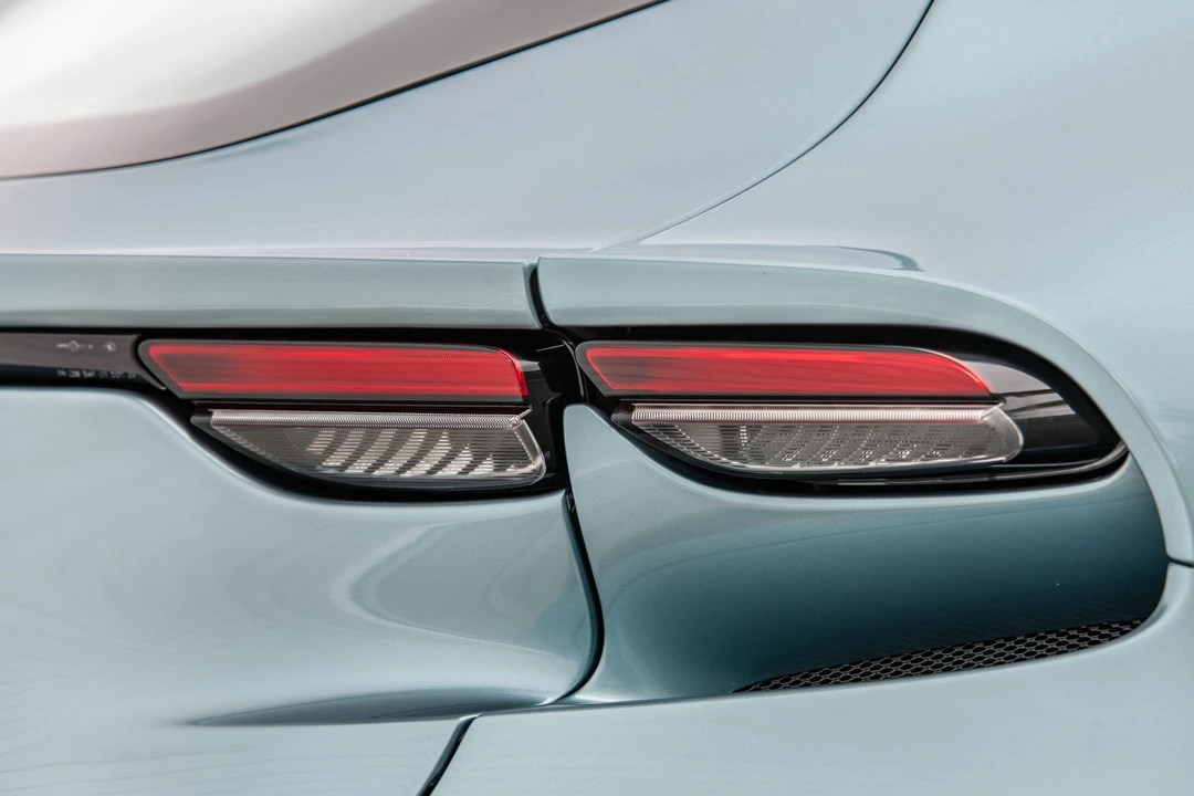 2023 Ferrari Purosangue - Image 24 of 31
