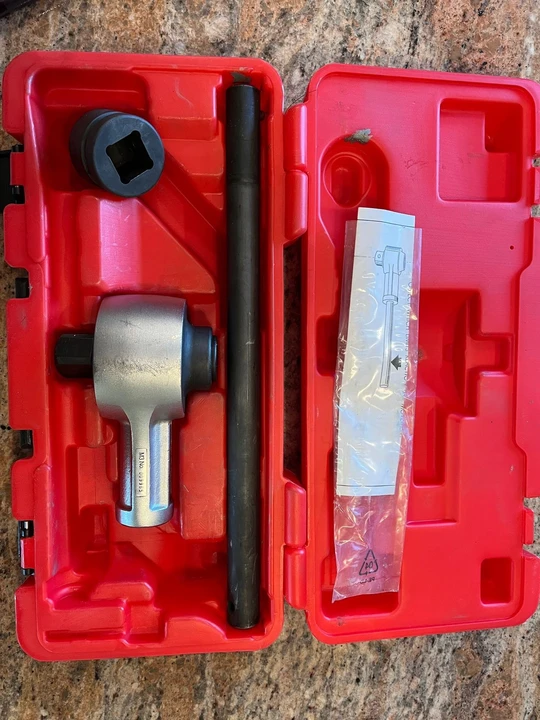 Parts & Memorabilia Tools - Image 3 of 4