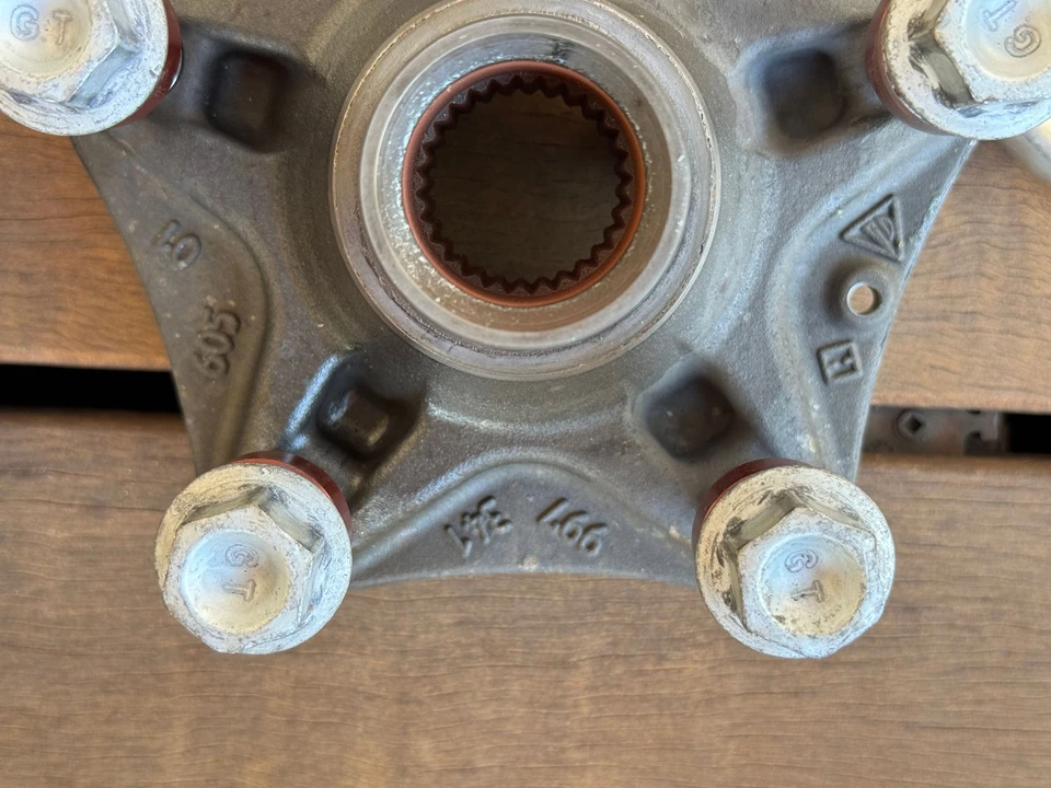 2010 Parts & Memorabilia Mechanical Components - Image 3 of 4