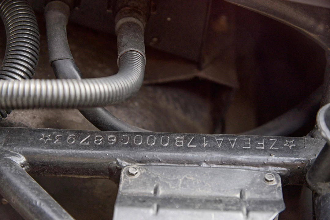 Ferrari Testarossa - Image 17 of 24