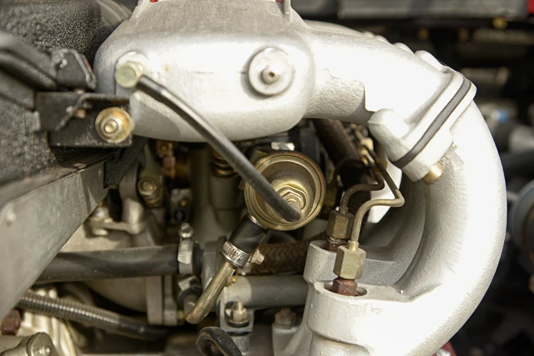 Ferrari Testarossa - Image 15 of 24