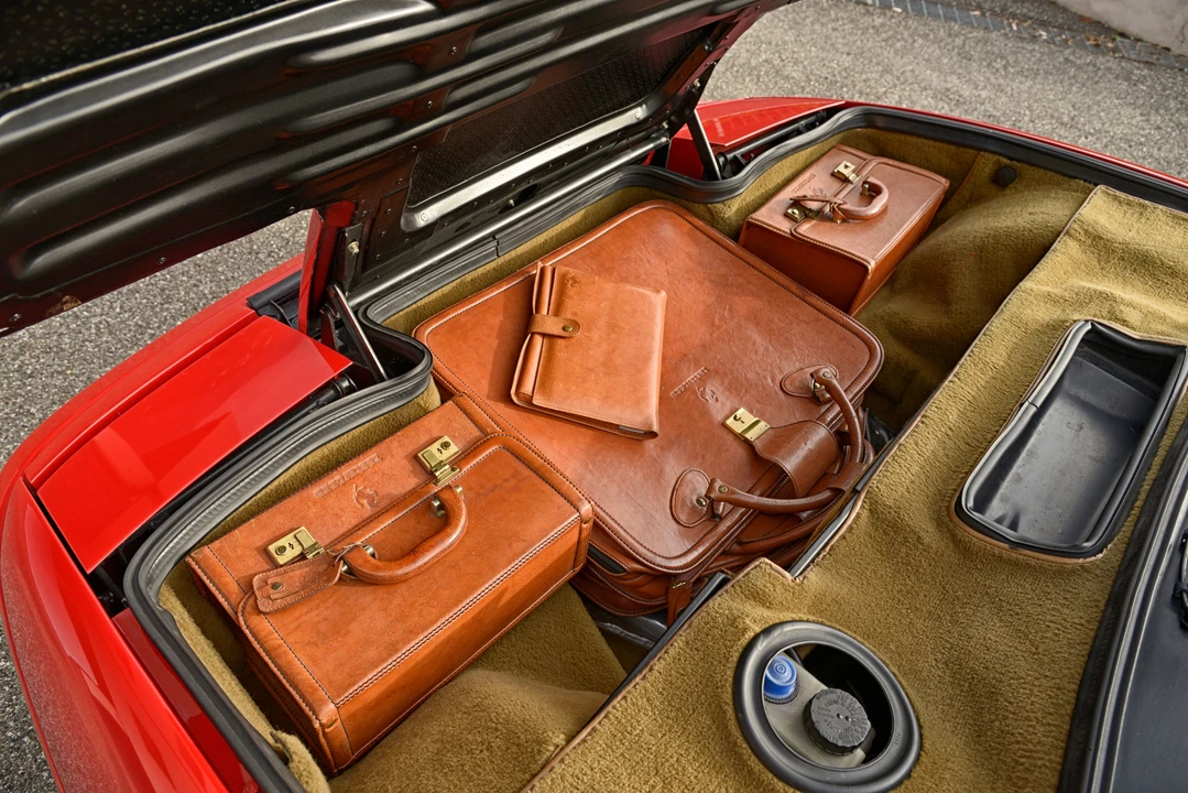 Ferrari Testarossa - Image 24 of 24