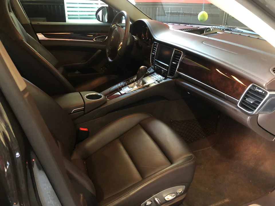 2013 Porsche 970 Panamera 4S - Image 11 of 15