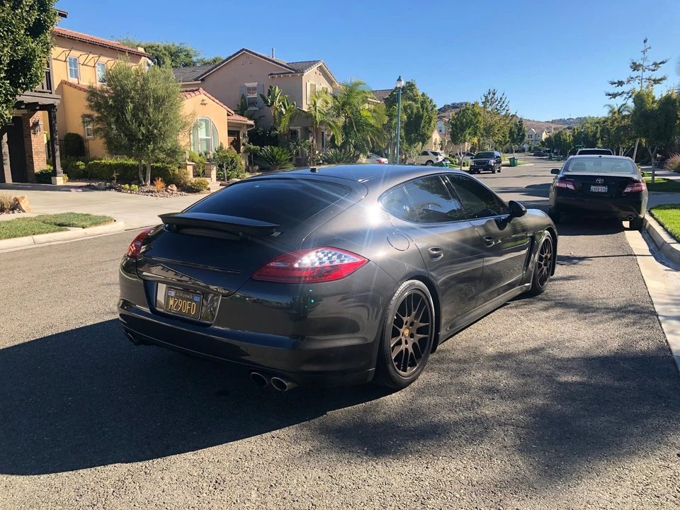 2013 Porsche 970 Panamera 4S - Image 9 of 15