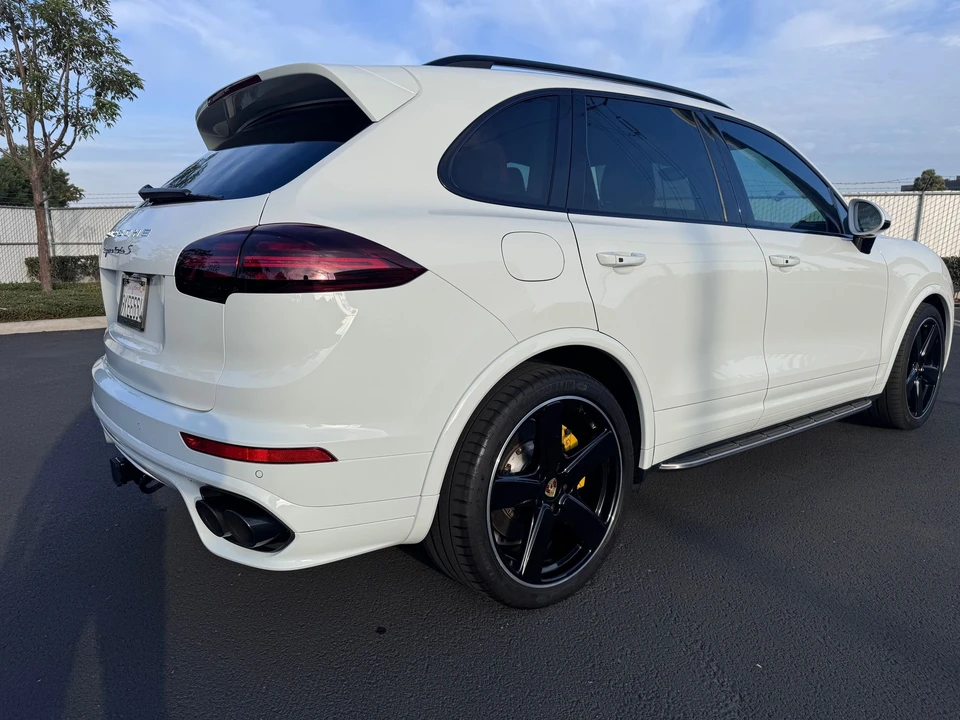 2016 Porsche 958 Cayenne Turbo - Image 9 of 31