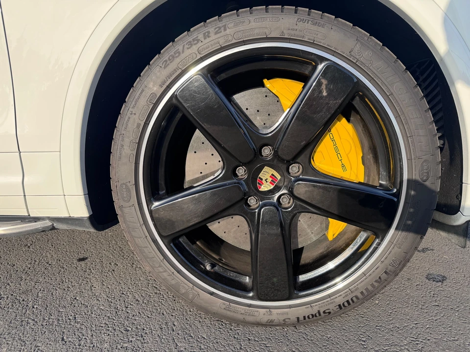 2016 Porsche 958 Cayenne Turbo - Image 12 of 31