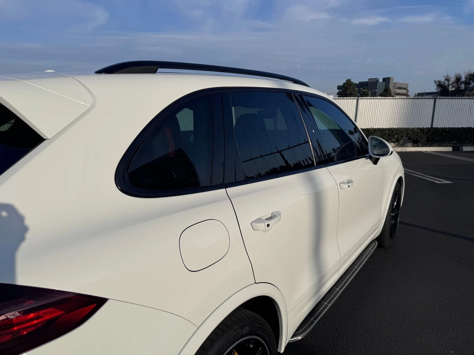 2016 Porsche 958 Cayenne Turbo - Image 13 of 31