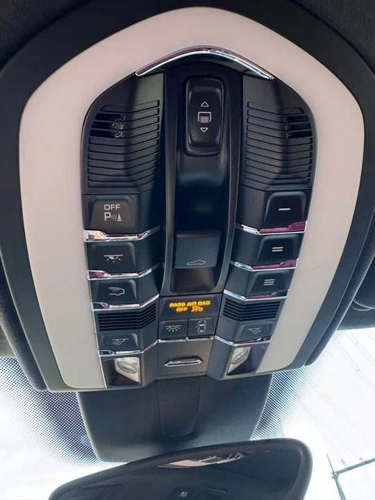 2016 Porsche 958 Cayenne Turbo - Image 23 of 31