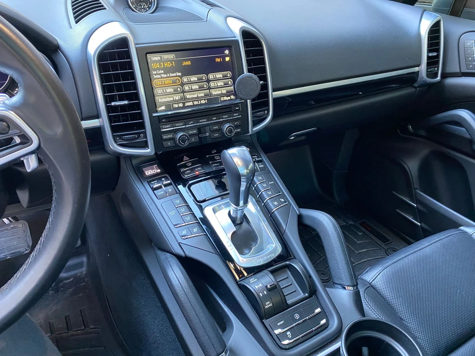 2016 Porsche 958 Cayenne - Image 9 of 13