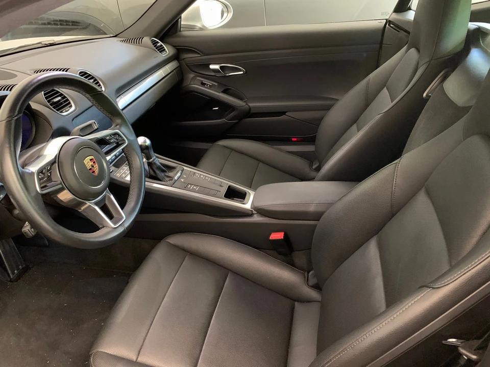 2017 Porsche 718 Cayman S - Image 5 of 10