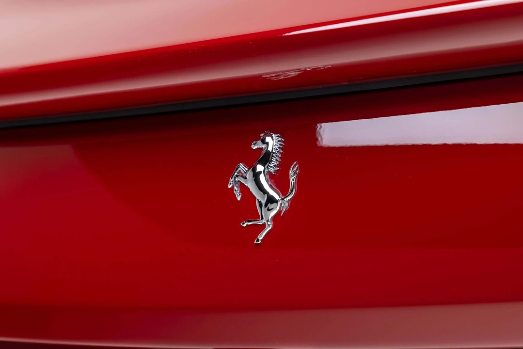 2022 Ferrari Roma - Image 23 of 31