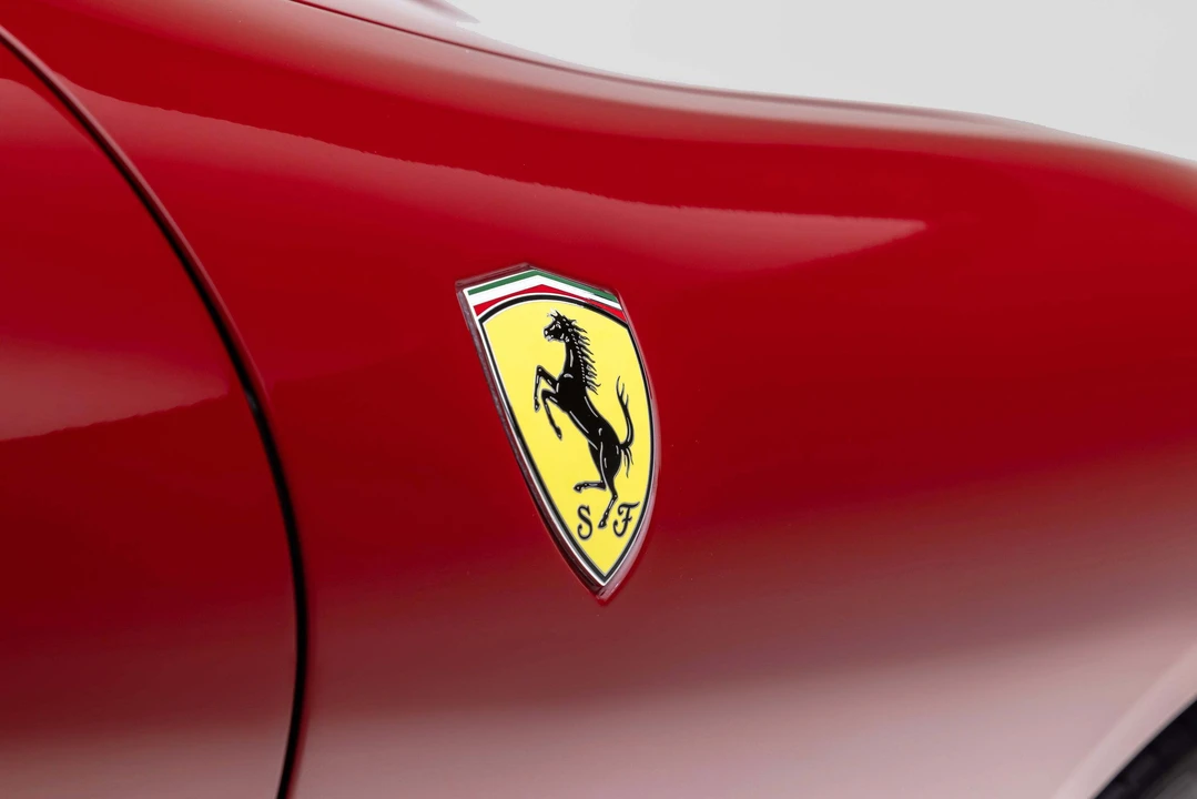 2022 Ferrari Roma - Image 25 of 31