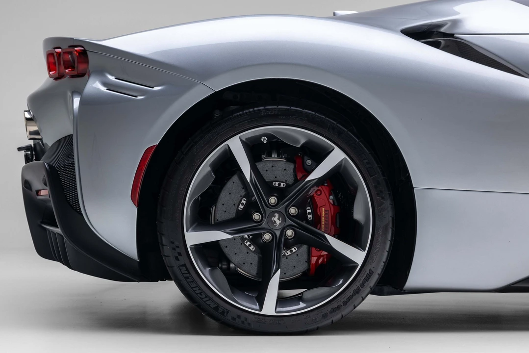 2023 Ferrari SF90 Spider - Image 14 of 31
