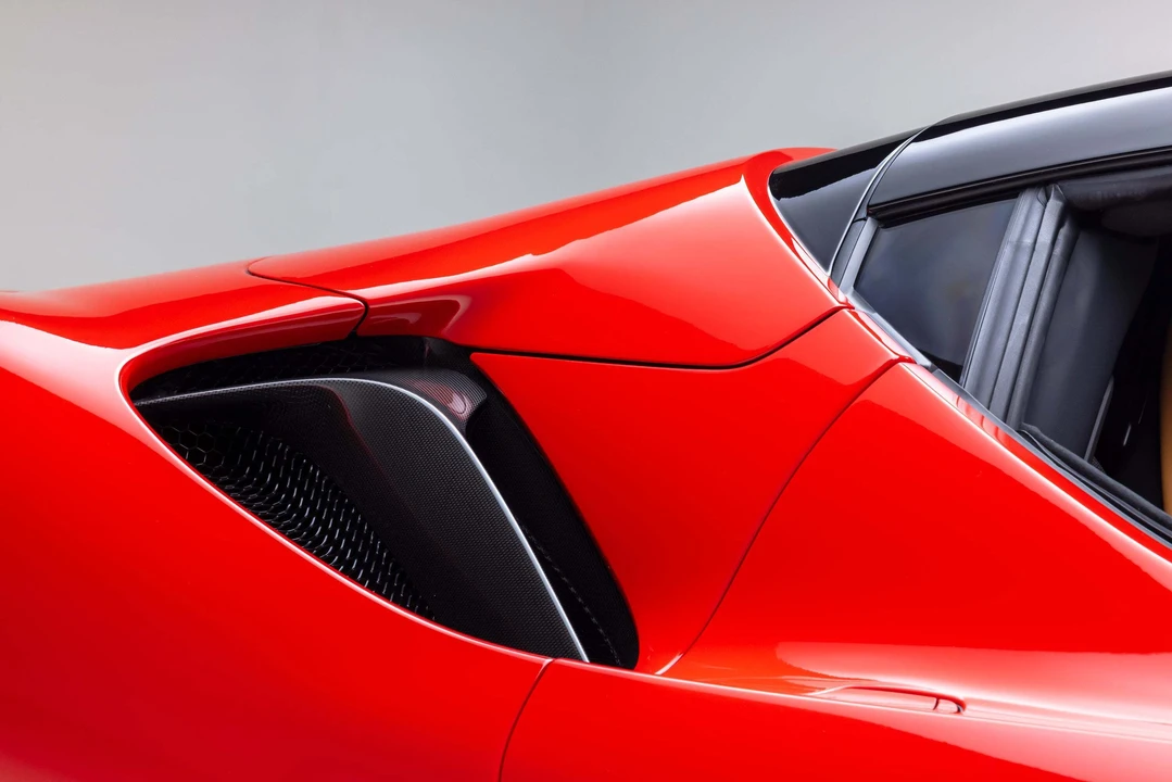 2025 Ferrari SF90 Spider - Image 24 of 31