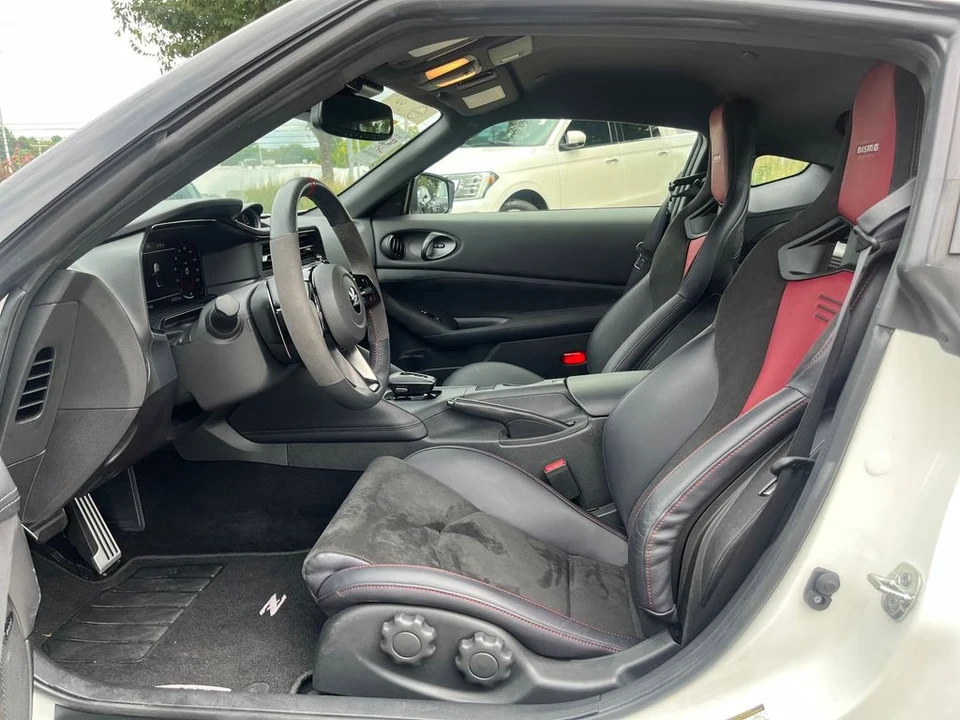 2025 Nissan Z Nismo 7th Gen - Image 27 of 31