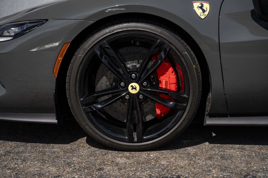 2026 Ferrari 296 GTS - Image 17 of 31