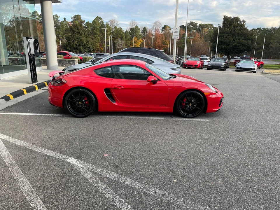 2015 Porsche 981 Cayman GTS - Image 2 of 2