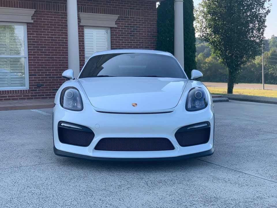 2016 Porsche 981 Cayman GT4 - Image 2 of 11
