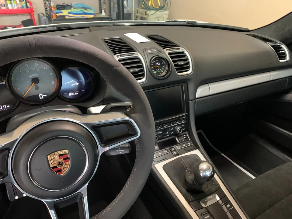 2016 Porsche 981 Cayman GT4 - Image 6 of 11