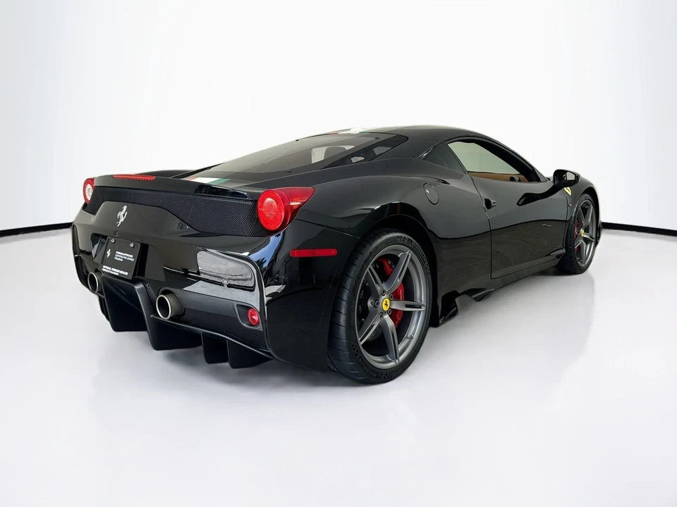2015 Ferrari 458 Speciale - Image 7 of 27