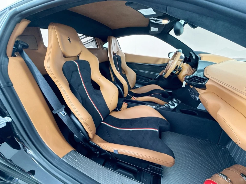 2015 Ferrari 458 Speciale - Image 21 of 27