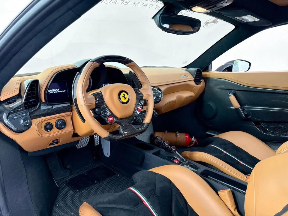 2015 Ferrari 458 Speciale - Image 19 of 27