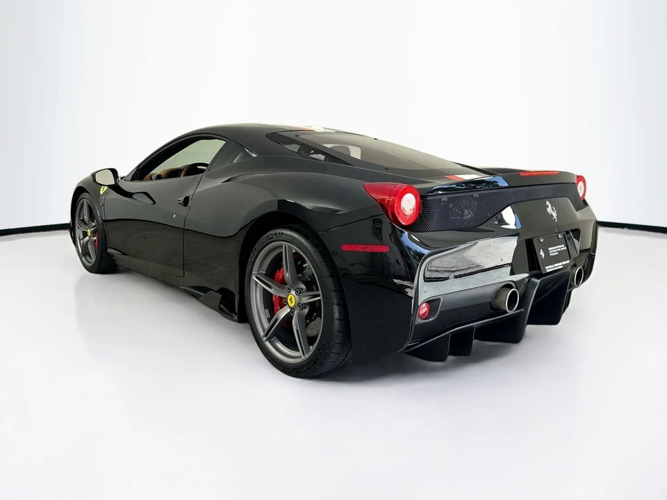 2015 Ferrari 458 Speciale - Image 5 of 27