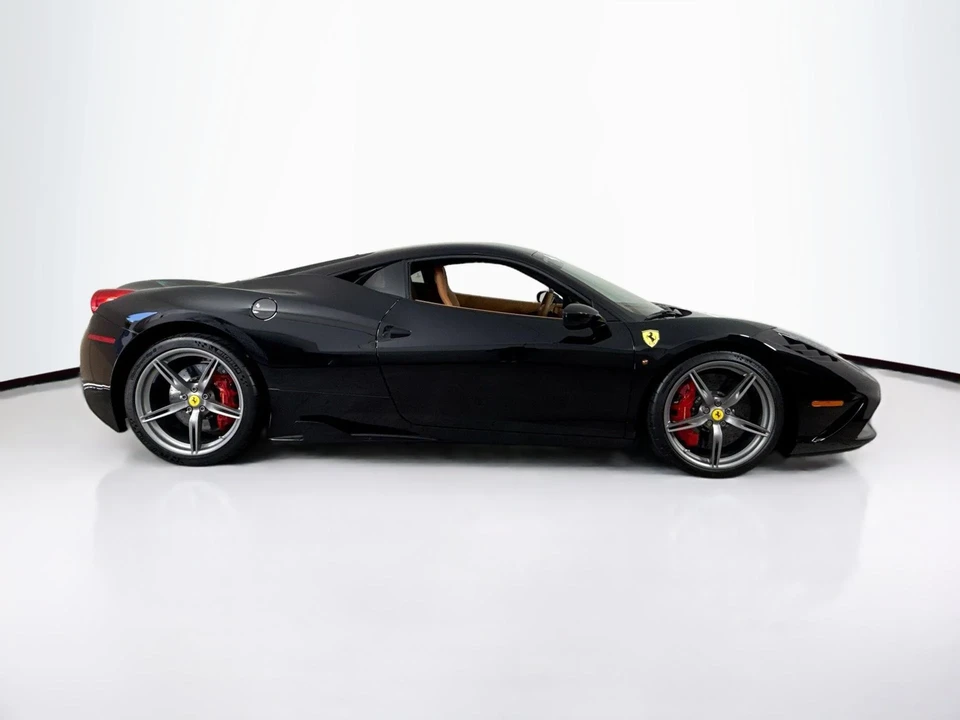 2015 Ferrari 458 Speciale - Image 8 of 27