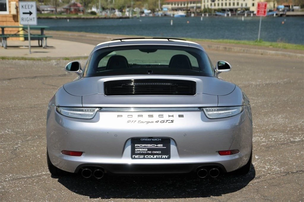 2016 Porsche 991 Targa 4 GTS - Image 9 of 14