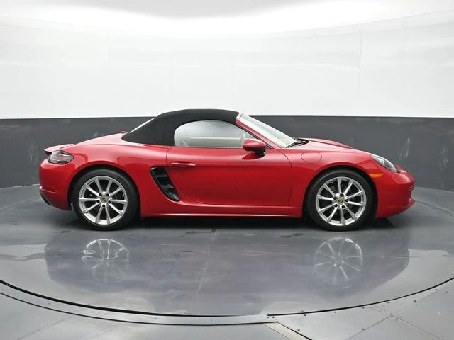 2017 Porsche 718 Boxster - Image 19 of 29