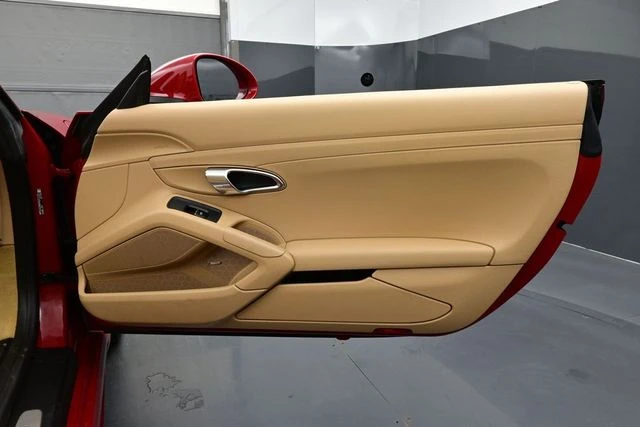 2017 Porsche 718 Boxster - Image 15 of 29