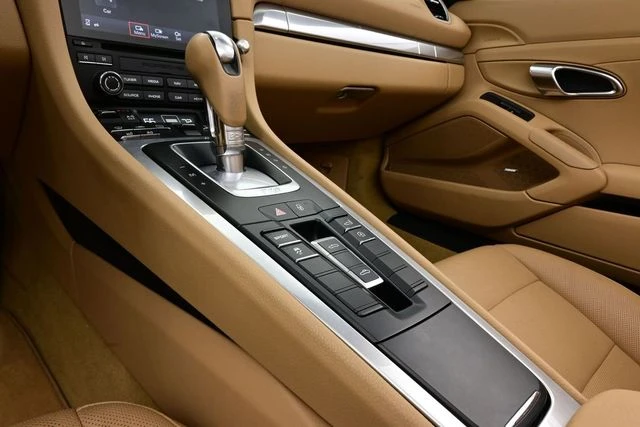 2017 Porsche 718 Boxster - Image 11 of 29