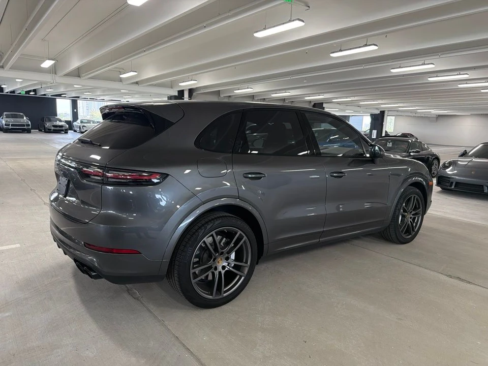2019 Porsche 9Y0/9Y3 Cayenne Turbo - Image 3 of 4