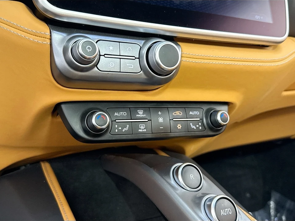 2021 Ferrari Portofino M - Image 12 of 31