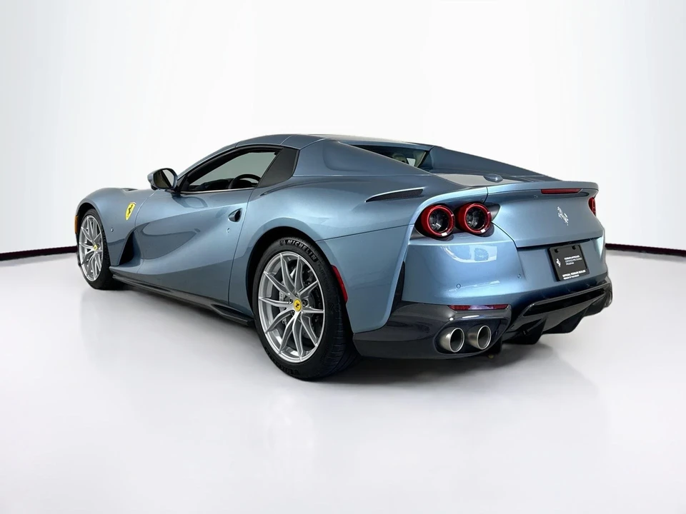2022 Ferrari 812 GTS - Image 5 of 29