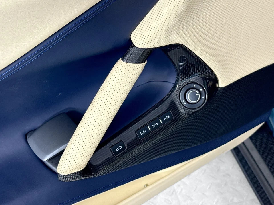 2022 Ferrari 812 GTS - Image 16 of 29
