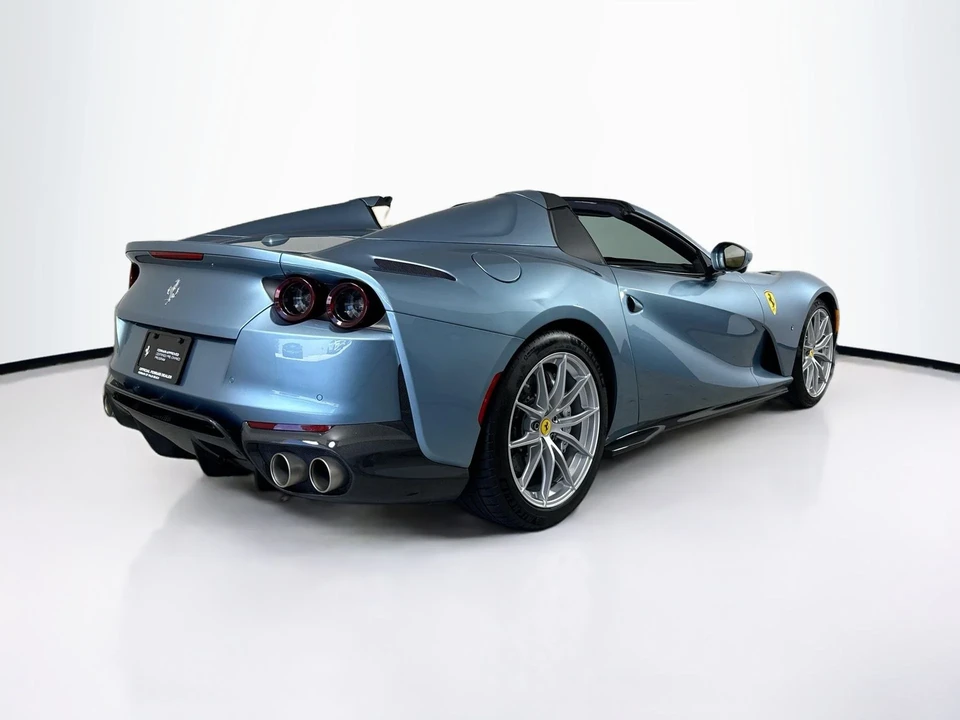2022 Ferrari 812 GTS - Image 7 of 29