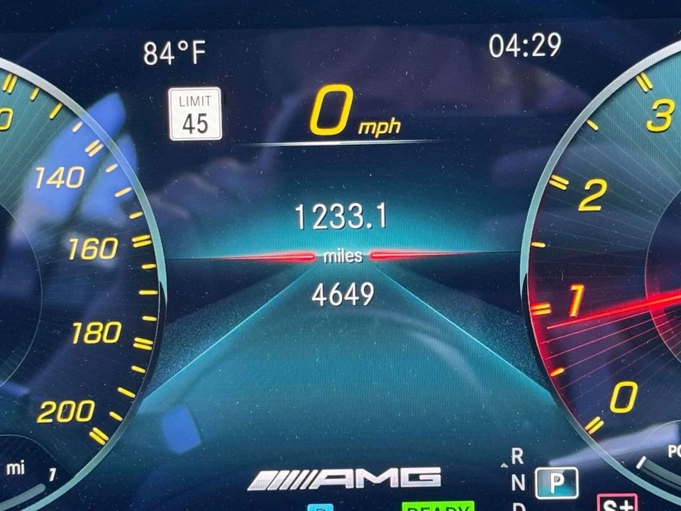 2022 Mercedes-Benz X290 AMG GT 43 & 53 - Image 2 of 31