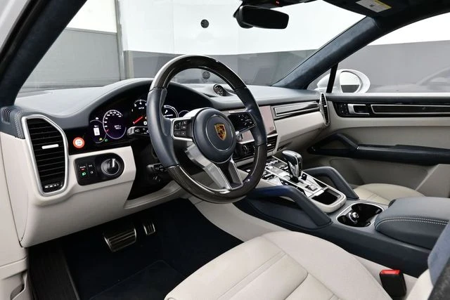2022 Porsche 9Y0/9Y3 Cayenne Coupe - Image 4 of 31