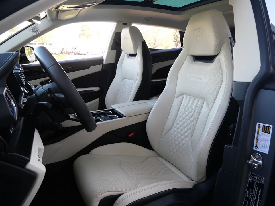 2023 Lamborghini Urus S - Image 16 of 27