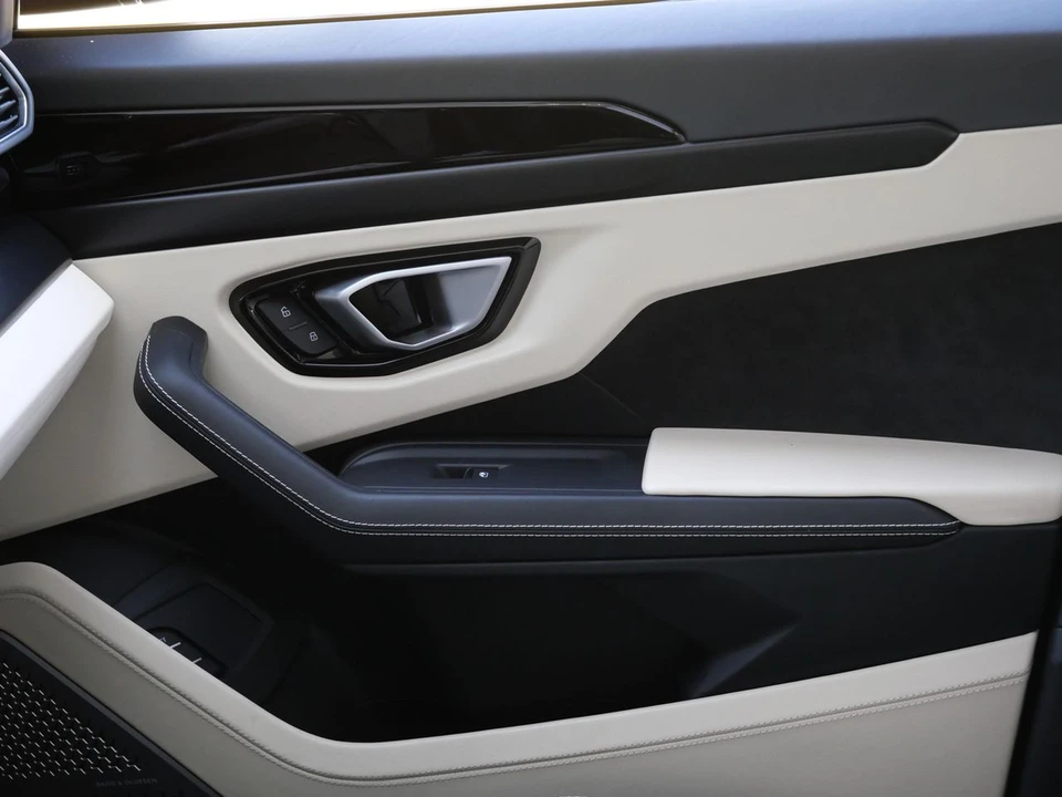 2023 Lamborghini Urus S - Image 13 of 27