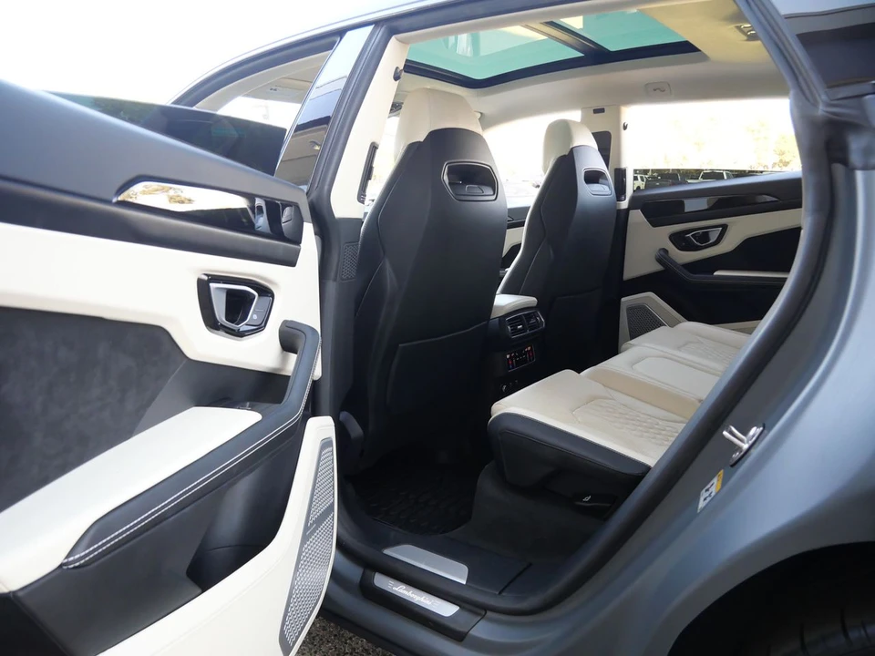 2023 Lamborghini Urus S - Image 18 of 27