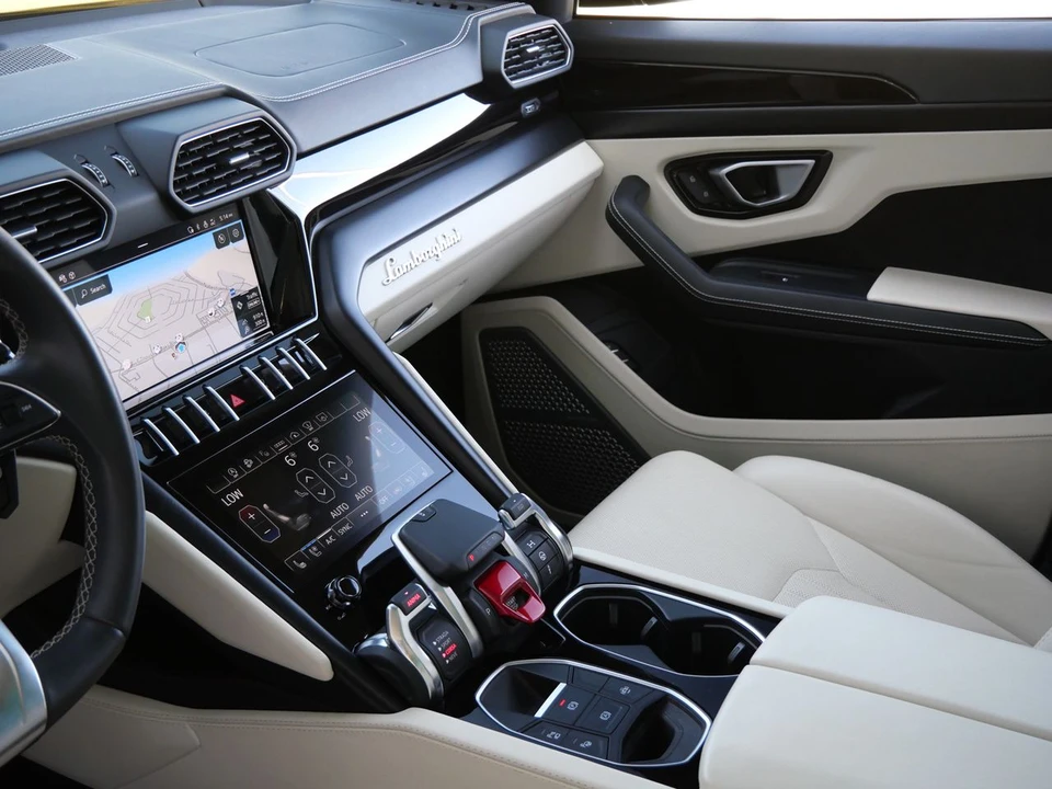 2023 Lamborghini Urus S - Image 12 of 27