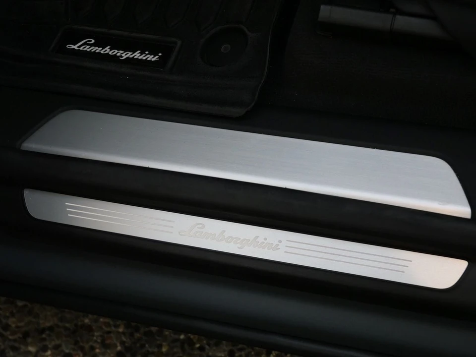 2023 Lamborghini Urus S - Image 15 of 27