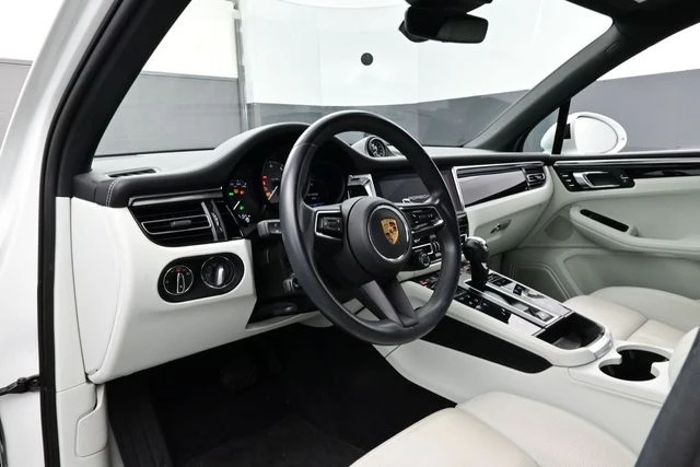 2023 Porsche Macan S - Image 4 of 31