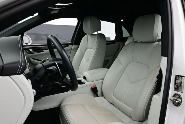 2023 Porsche Macan S - Image 5 of 31